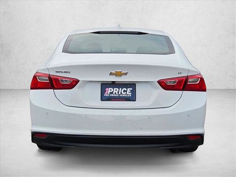 Used 2025 Chevrolet Malibu LT image 7