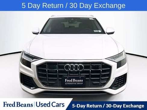Used 2023 Audi Q8 Premium w/ Convenience Package image 2