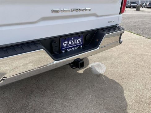 Used 2025 GMC Sierra 1500 SLT image 44