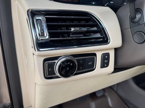 Used 2020 Lincoln Navigator Reserve w/ Luxury Package AWD/4WD image 15