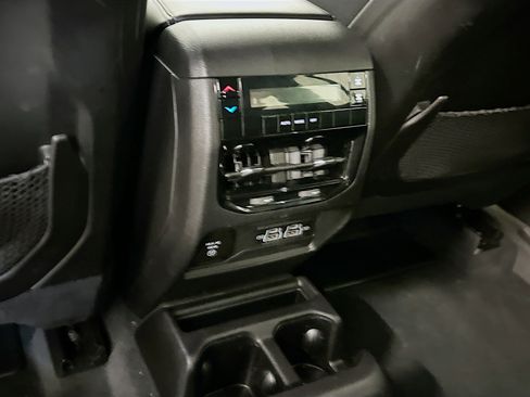 Used 2023 Jeep Grand Cherokee L Laredo AWD/4WD image 27