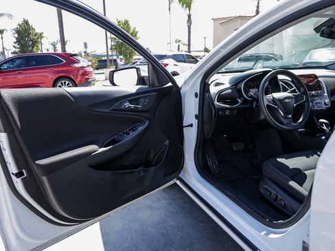 Used 2023 Chevrolet Malibu LT FWD image 12