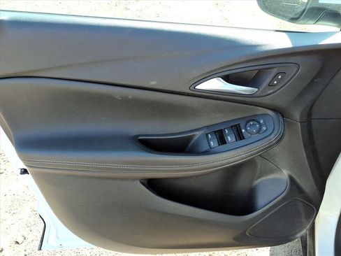 Used 2024 Buick Encore GX Preferred image 17