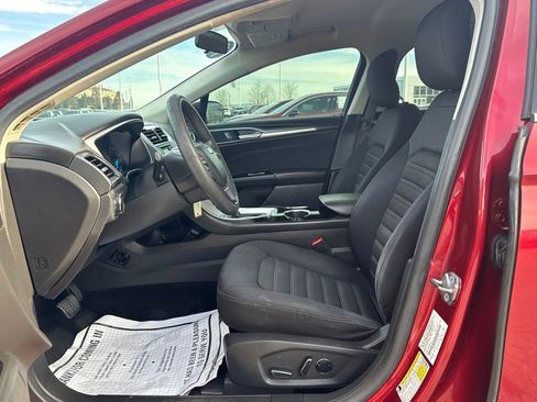 Used 2013 Ford Fusion SE image 24