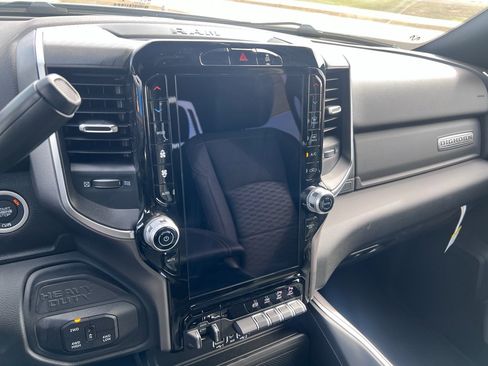 New 2026 RAM 2500 Big Horn AWD/4WD image 26