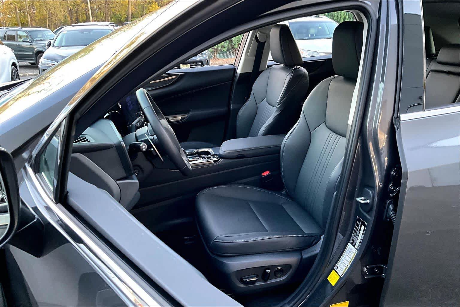 Certified 2026 Lexus NX 350 AWD w/ Accessory Package (2T) image 21