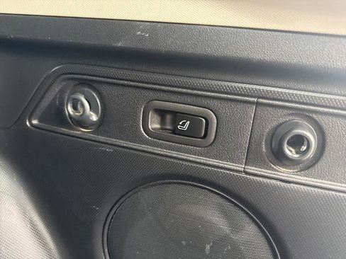 Used 2021 Subaru Forester Touring image 29