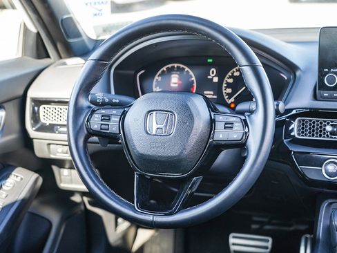 Used 2025 Honda Civic Sport image 18