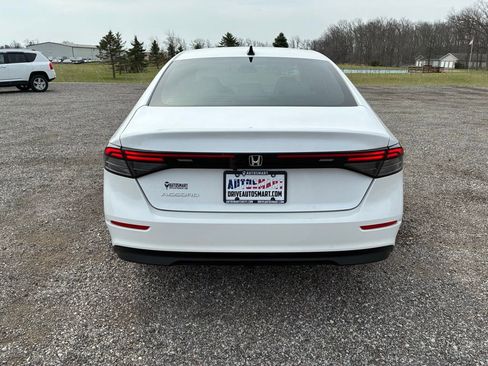 Used 2025 Honda Accord SE image 27