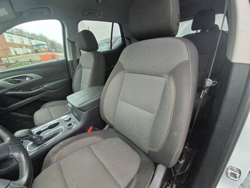 Used 2021 Chevrolet Traverse LT w/ LPO, Floor Liner Package image 11