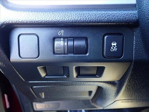 Used 2012 Subaru Impreza 2.0i Premium image 17