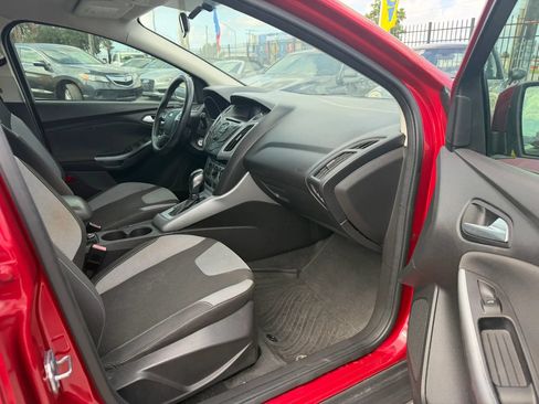 Used 2012 Ford Focus SE FWD image 10