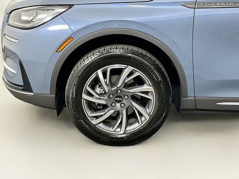 Used 2025 Lincoln Corsair AWD image 34
