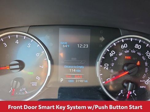 Used 2022 Toyota RAV4 XLE image 19