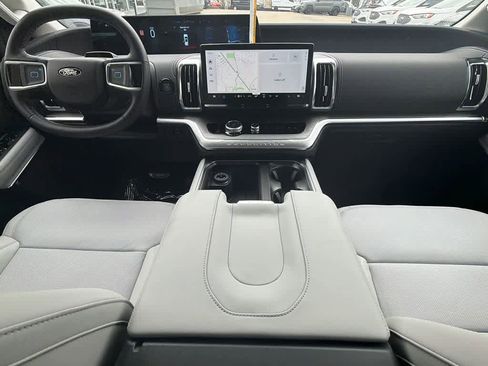 New 2026 Ford Expedition Max Platinum w/ Driver's Package image 22