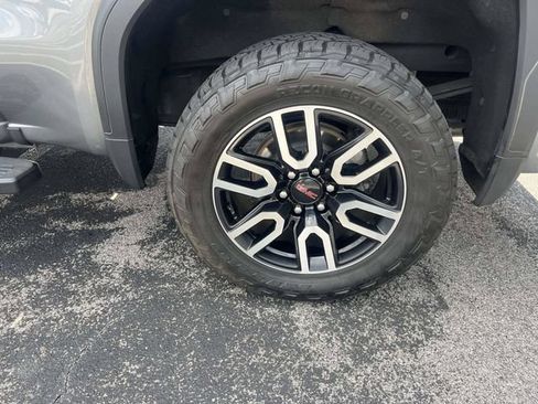 Used 2020 GMC Sierra 1500 AT4 w/ AT4 Premium Package AWD/4WD image 12