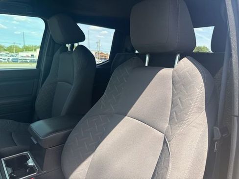 Used 2024 Toyota Tacoma SR AWD/4WD image 14