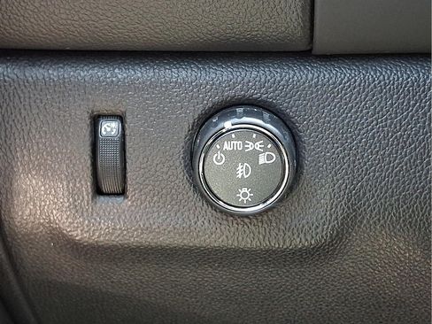 Used 2016 GMC Canyon SLE w/ SLE Convenience Package RWD image 23