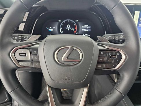 Certified 2025 Lexus RX 350 FWD w/ Technology Package image 22