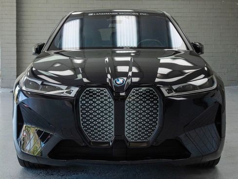 Used 2023 BMW iX xDrive50 w/ Premium Package image 5