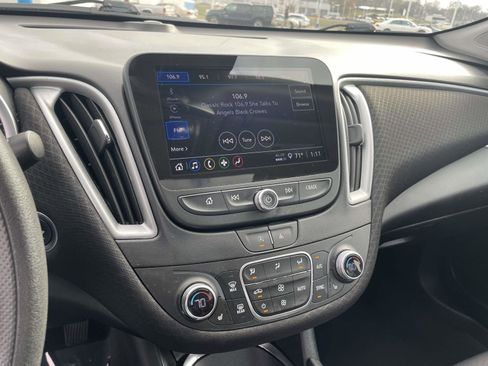 Used 2024 Chevrolet Malibu LT image 13