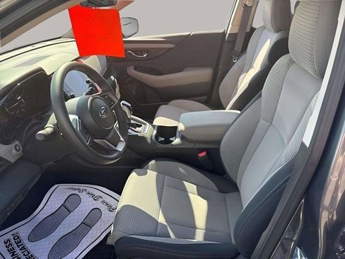 Used 2025 Subaru Outback Premium image 6