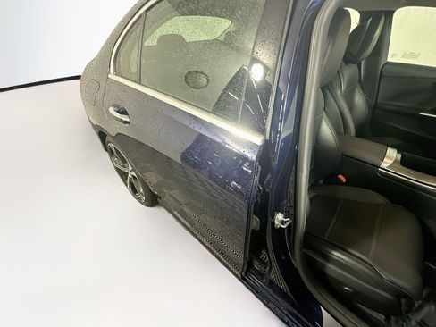 Used 2022 Mercedes-Benz C 300 Sedan image 27