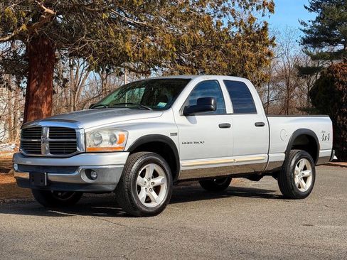 Used 2006 Dodge Ram 1500 Truck SLT image 1