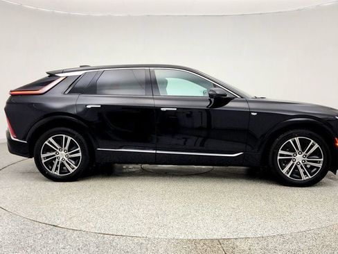 Used 2024 Cadillac Lyriq Luxury image 4