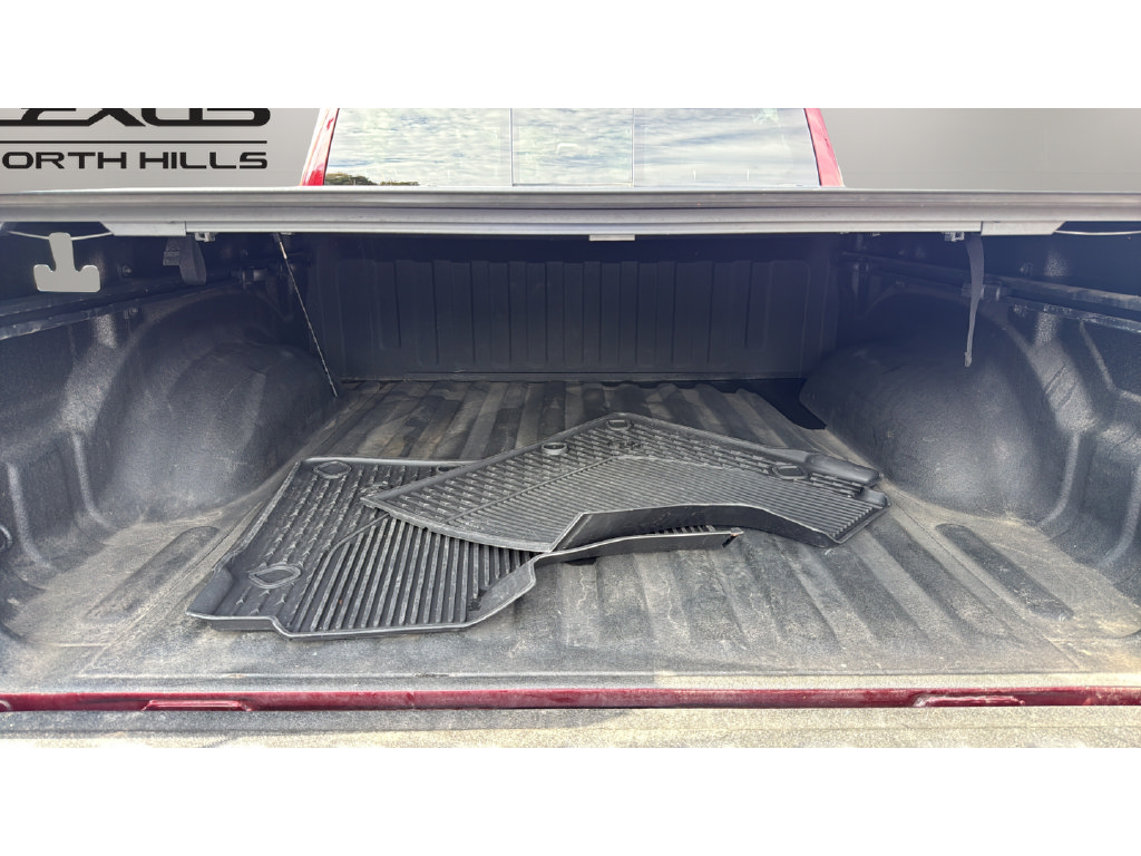 Used 2023 RAM 1500 Laramie AWD/4WD image 20