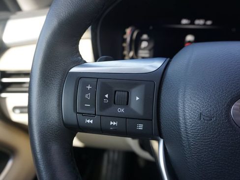 Used 2023 INFINITI QX60 Luxe w/ Performance Audio Package FWD image 8