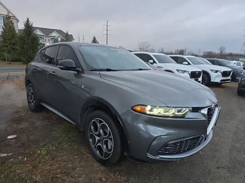 Used 2024 Alfa Romeo Tonale Ti w/ Active Assist Package image 2