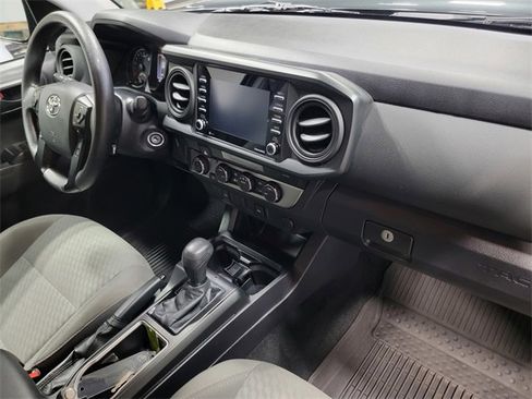 Used 2022 Toyota Tacoma SR image 16