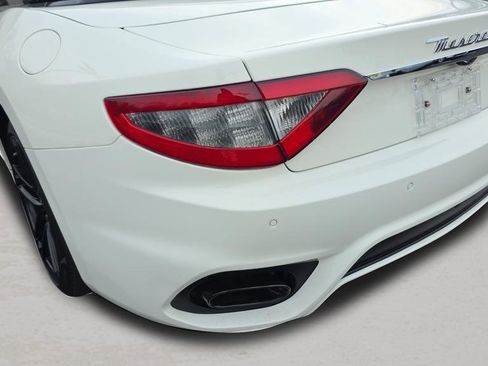 Used 2018 Maserati GranTurismo Sport image 19