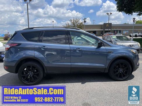 Used 2018 Ford Escape SE w/ SE Sport Appearance Package AWD/4WD image 4