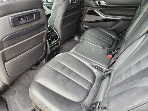 Used 2019 BMW X7 xDrive50i w/ Premium Package AWD/4WD image 30