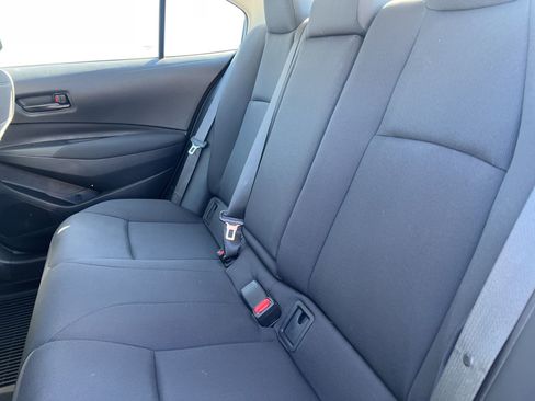 Used 2025 Toyota Corolla LE image 12