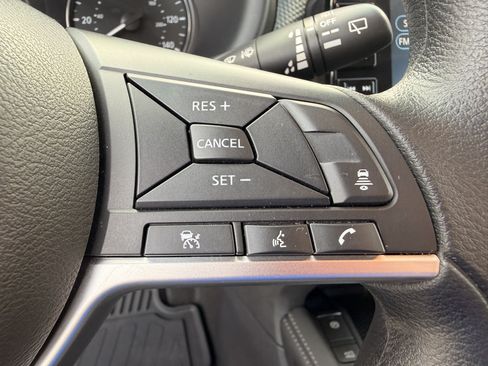 Used 2023 Nissan Kicks SV FWD image 15