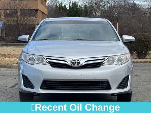 Used 2012 Toyota Camry LE image 14