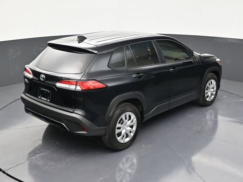 Used 2025 Toyota Corolla Cross L FWD image 16