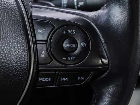 Used 2020 Toyota Corolla SE w/ SE Premium Package image 15