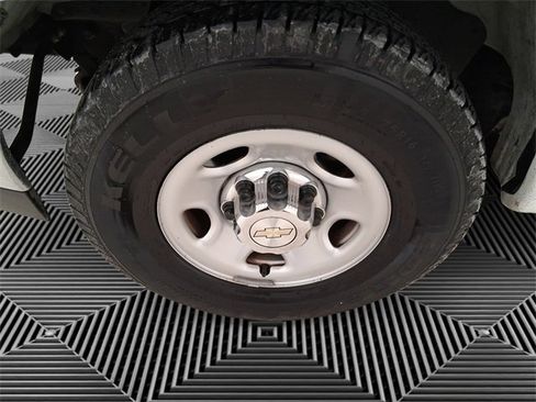 Used 2022 Chevrolet Express 3500 LT w/ LT Preferred Equipment Group image 9