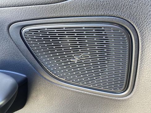 Certified 2025 Mercedes-Benz GLC 300 4MATIC image 15