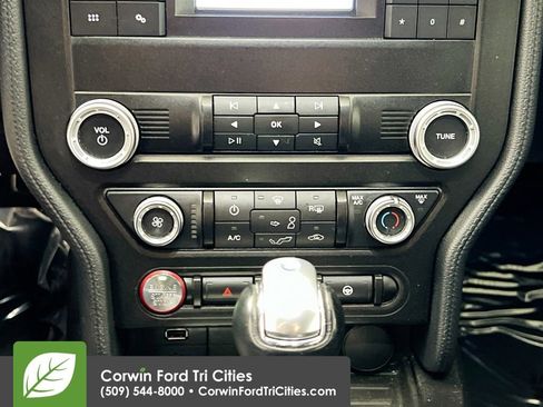 Used 2019 Ford Mustang Coupe image 8