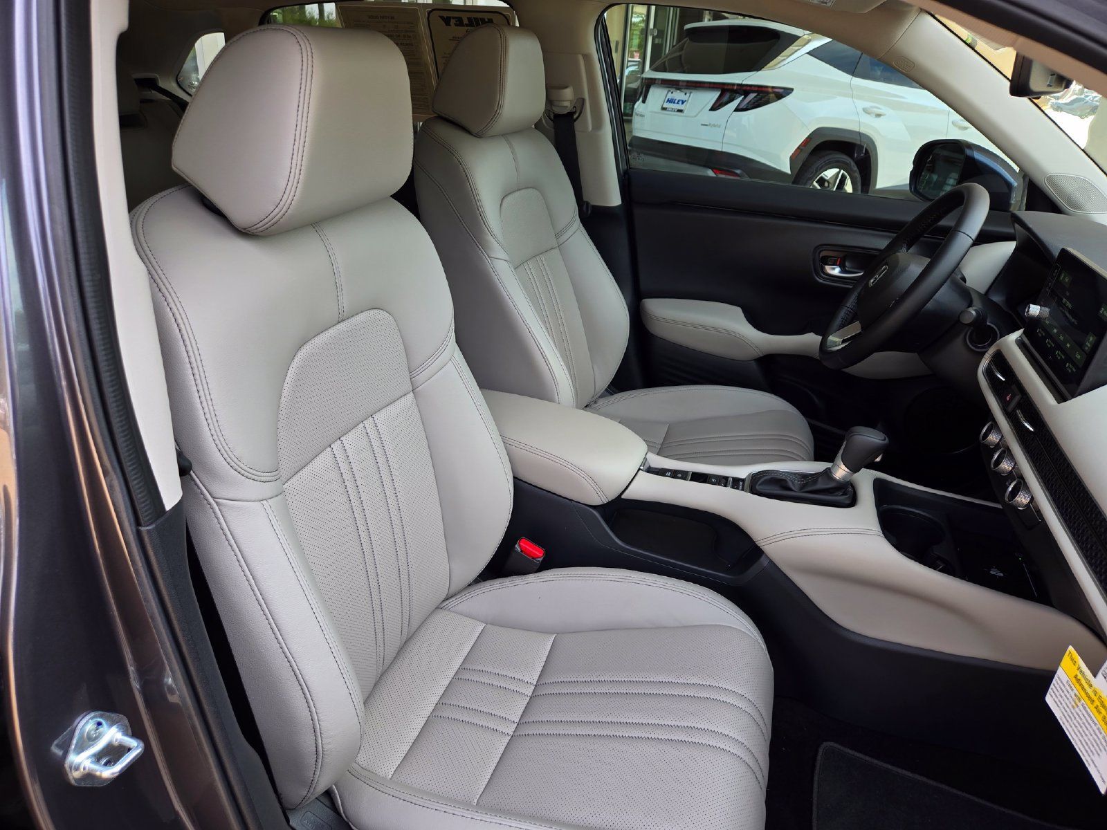 Used 2027 Honda HR-V EX-L image 25