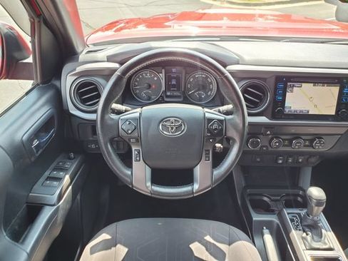 Used 2019 Toyota Tacoma TRD Sport AWD/4WD image 12