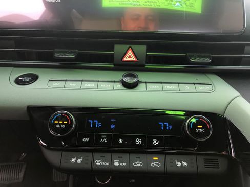 New 2026 Hyundai Elantra Limited FWD image 20