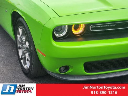 Used 2017 Dodge Challenger GT w/ GT Interior Package AWD/4WD image 10