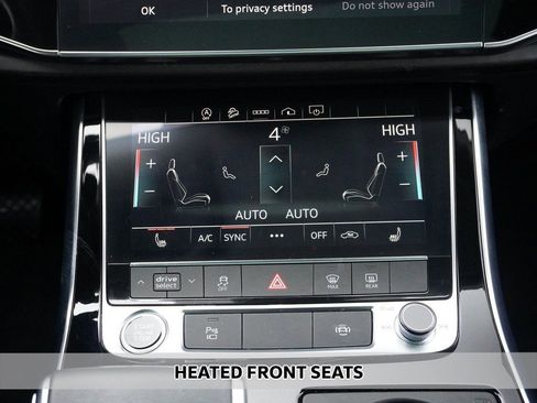 Used 2023 Audi Q8 Premium image 6