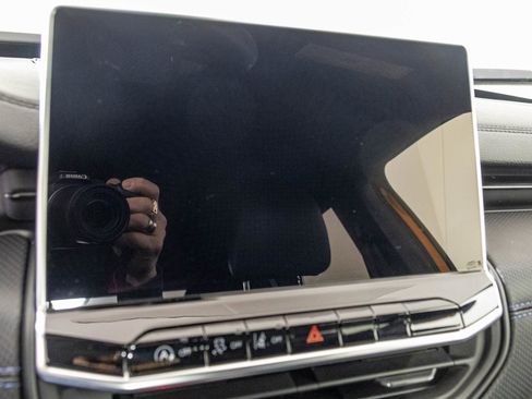 New 2026 Jeep Compass Latitude image 20